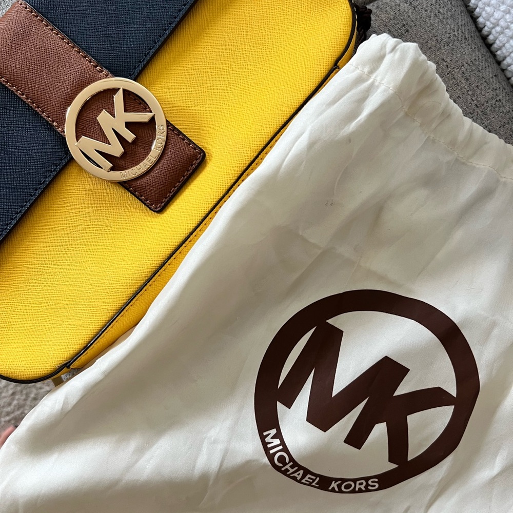 Michael Kors purse